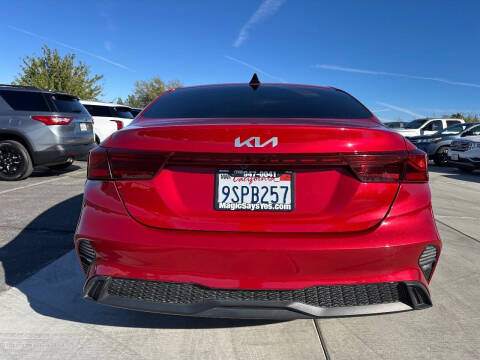2023 Kia Forte LXS