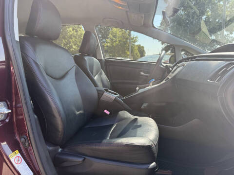 2013 Toyota Prius Three