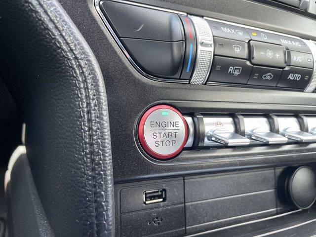 2022 Ford Mustang EcoBoost