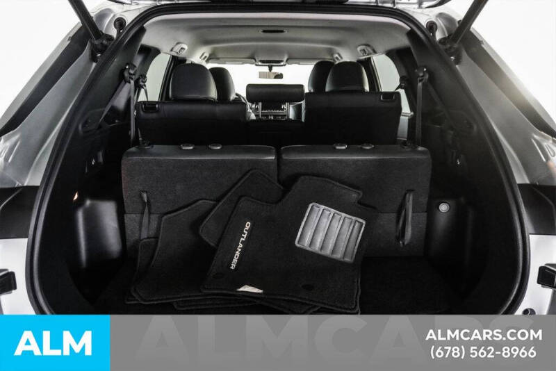 2024 Mitsubishi Outlander SE