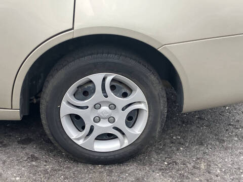 2004 Saturn Ion 2