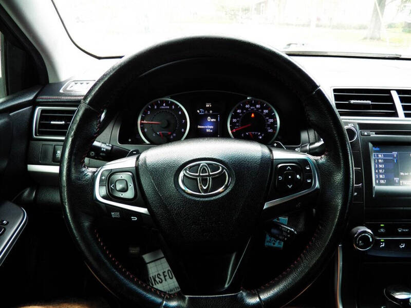 2015 Toyota Camry SE