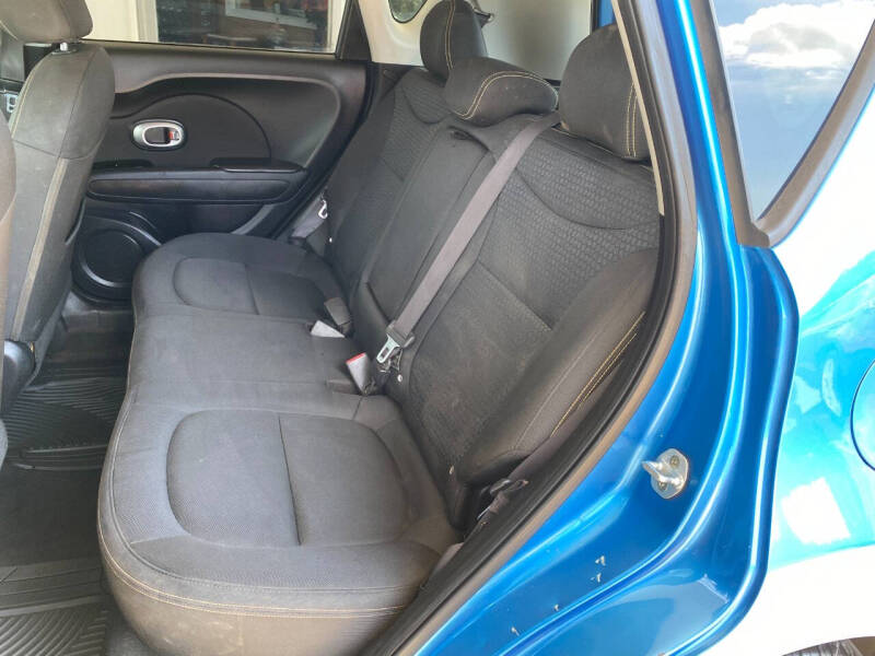 2016 Kia Soul +