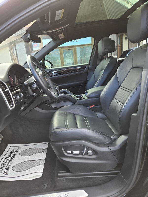 2021 Porsche Cayenne S