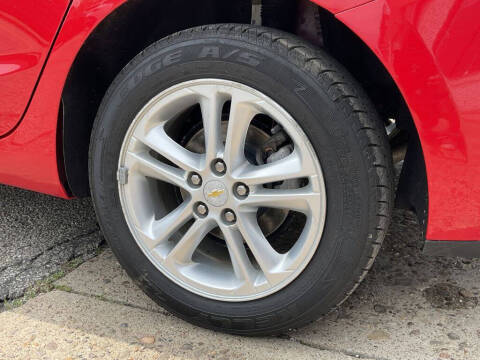 2018 Chevrolet Cruze LT Auto