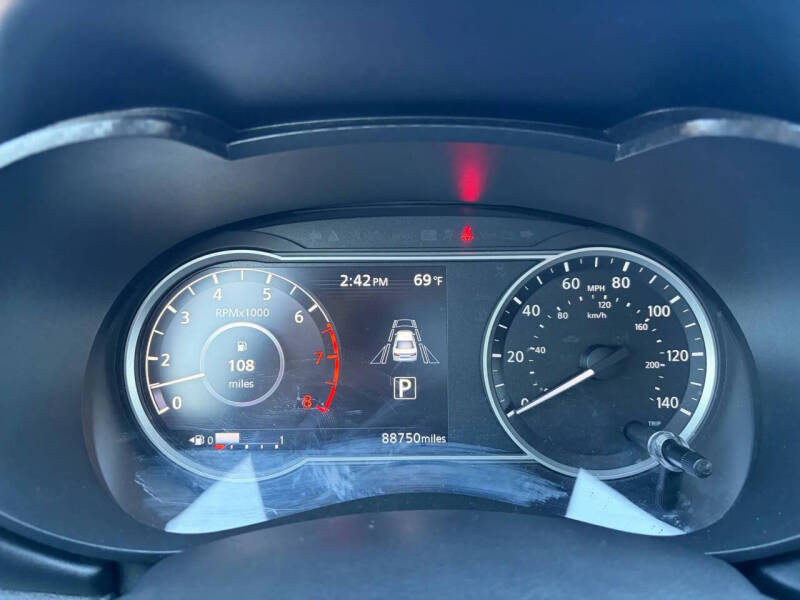 2020 Nissan Versa SR