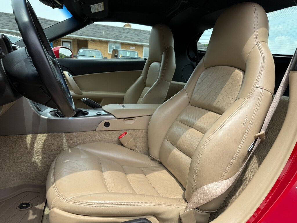 2005 Chevrolet Corvette 25
