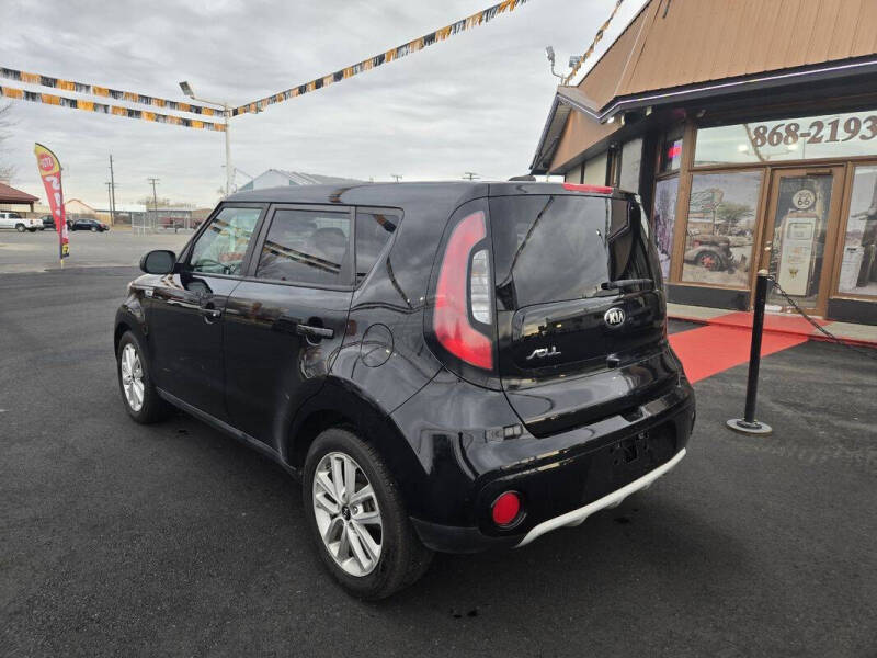 2019 Kia Soul +