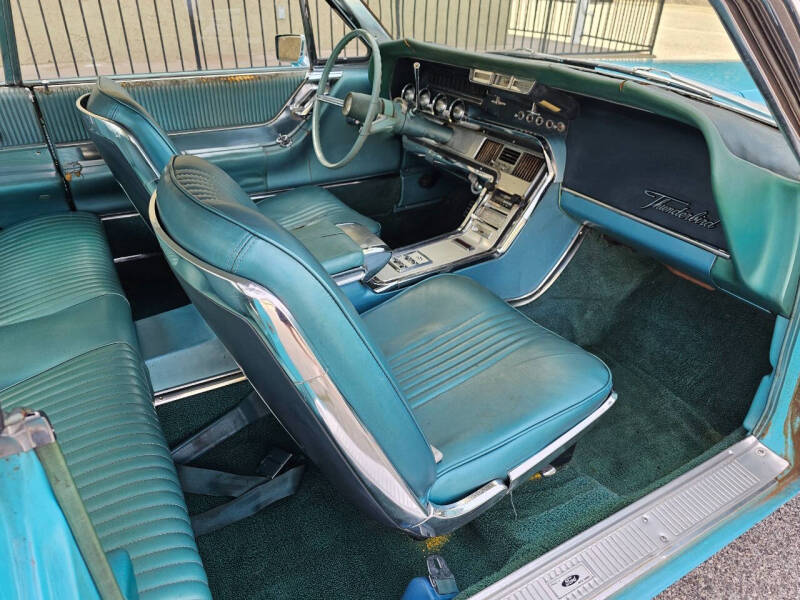 1964 Ford Thunderbird