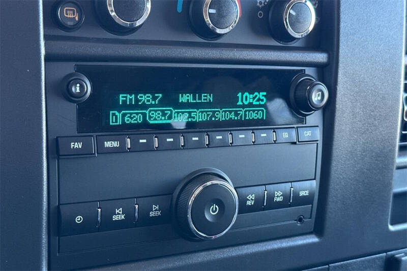 2024 Chevrolet Express LT 3500