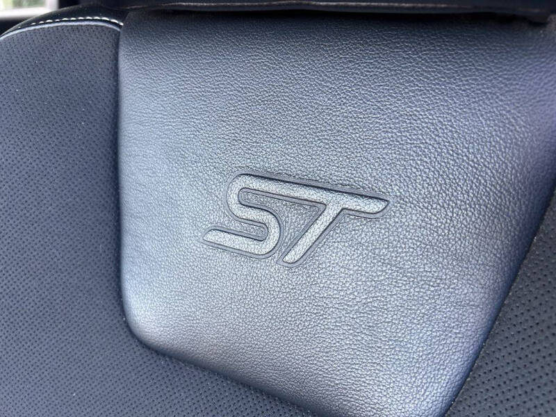 2019 Ford Edge ST