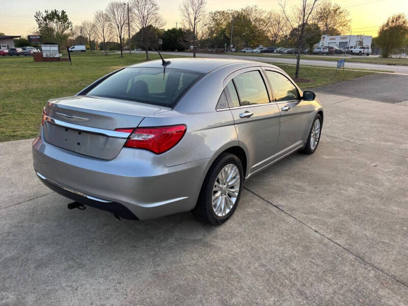 2013 Chrysler 200 Limited