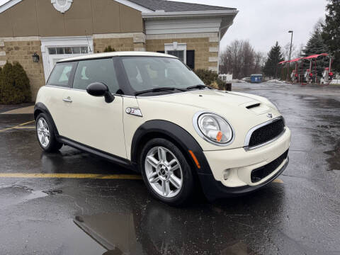 2013 MINI Hardtop for sale at Five Star Auto Group in North Canton OH