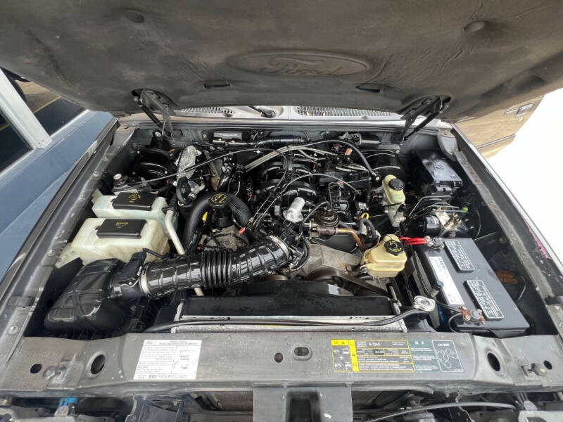 2005 Ford Explorer Sport Trac XLT