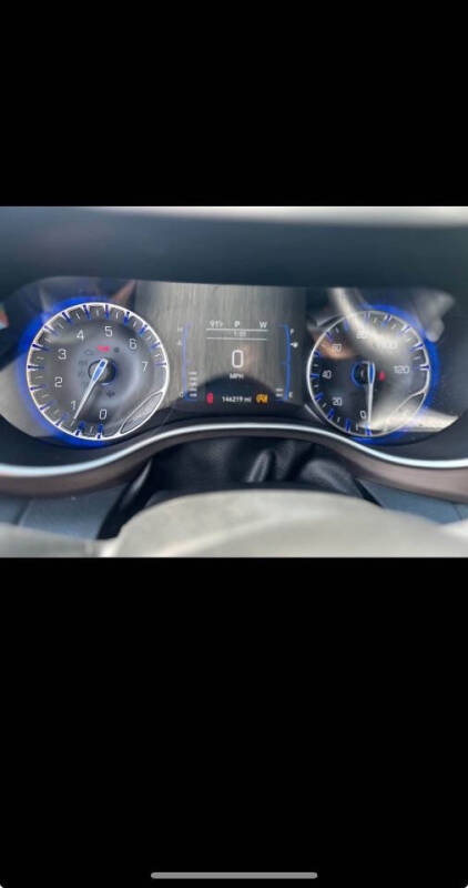 2020 Chrysler Voyager LX