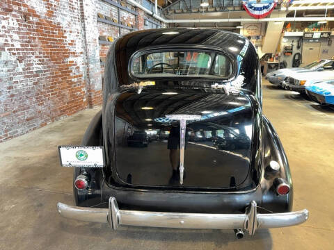 1936 Oldsmobile F-36