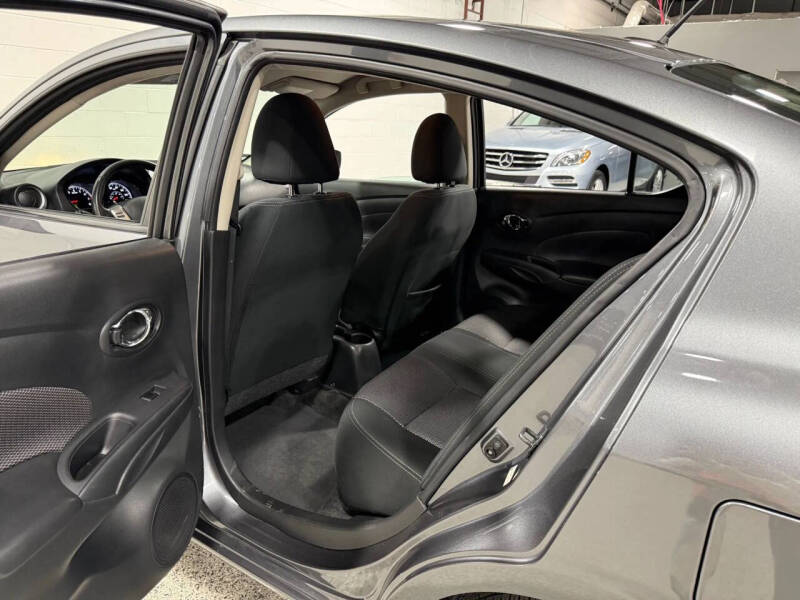 2019 Nissan Versa SV