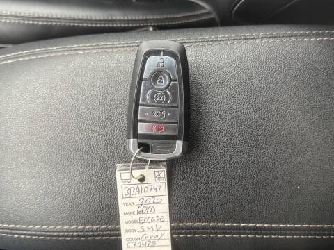 2020 Ford Escape SEL