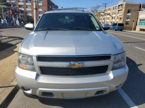 2011 Chevrolet Suburban for sale at OFIER AUTO SALES in Freeport NY