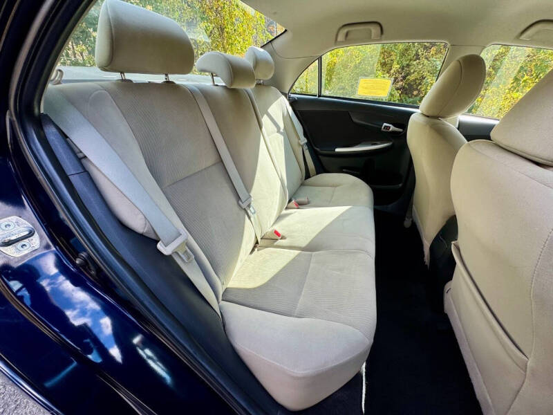 2013 Toyota Corolla LE