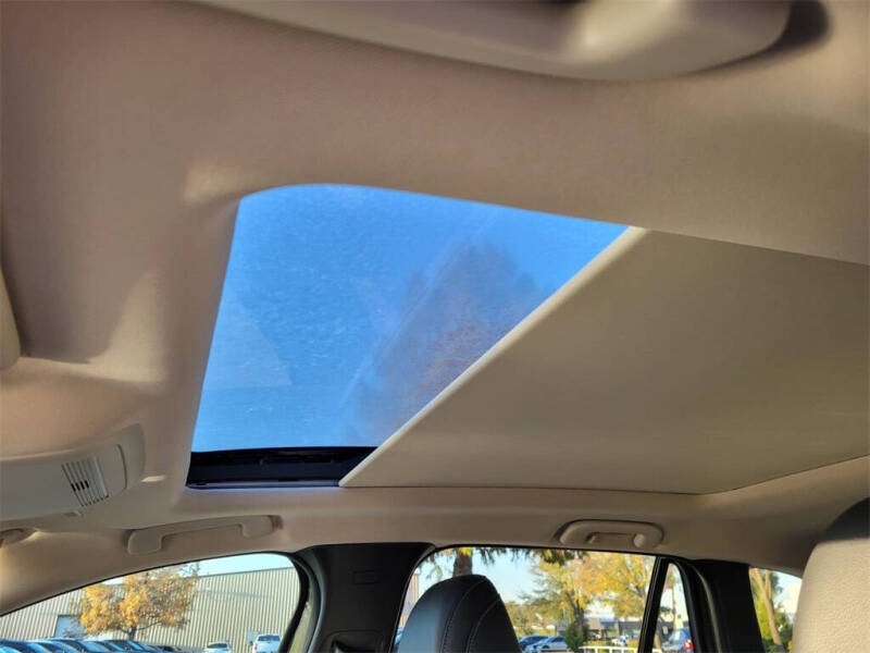 2025 Mazda CX-50 2.5 S Premium