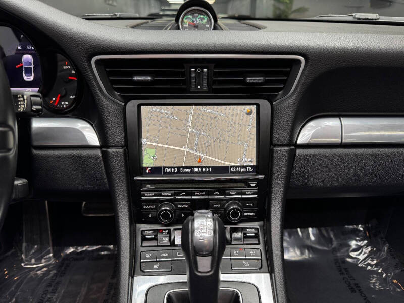 2015 Porsche 911 Carrera S