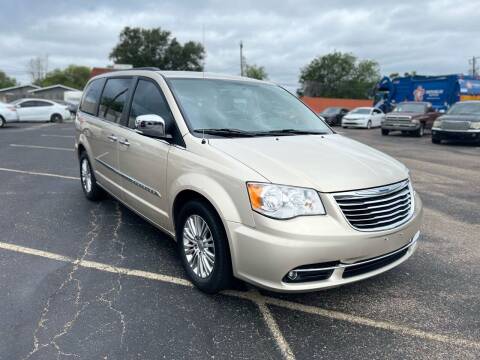 2015 Chrysler Town and Country for sale at Aaron's Auto Sales in Corpus Christi TX