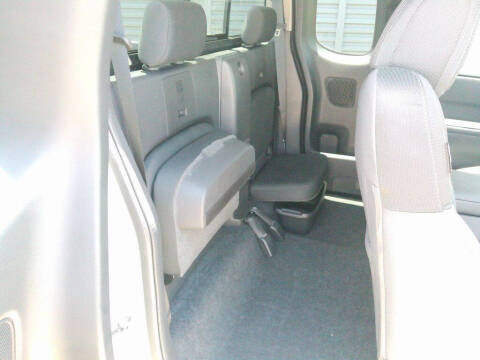 2025 Nissan Frontier SV