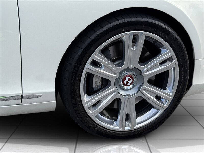 2015 Bentley Continental 16