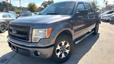 2014 Ford F-150 for sale at COSMES AUTO SALES in Dallas TX