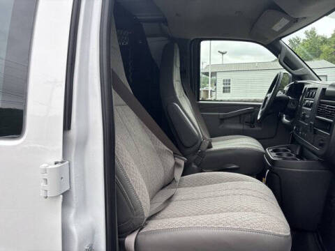 2025 Chevrolet Express 2500