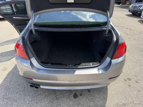 2011 BMW 5 Series 528i
