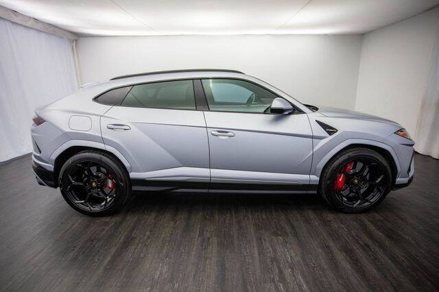 2022 Lamborghini Urus