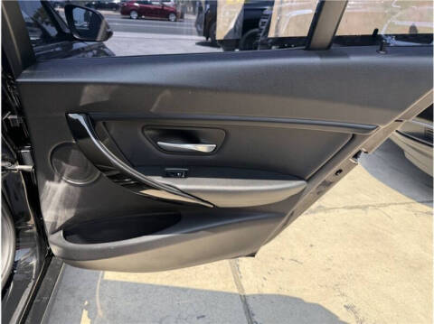 2018 BMW 3 Series 320i