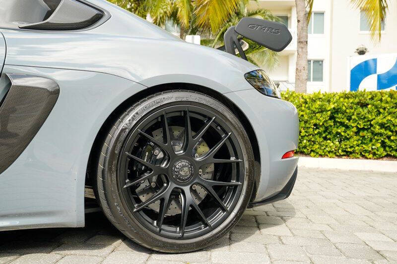 2024 Porsche 718 Cayman GT4 RS