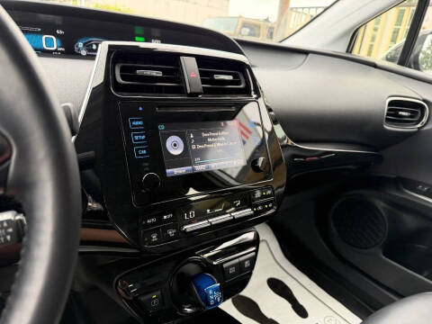 2019 Toyota Prius XLE