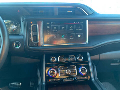 2023 GMC Yukon Denali Ultimate