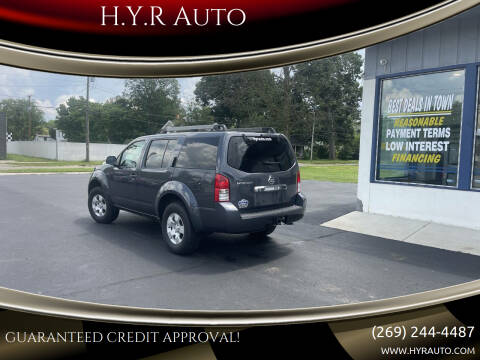2012 Nissan Pathfinder LE