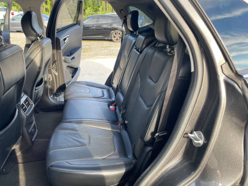2017 Ford Edge Titanium