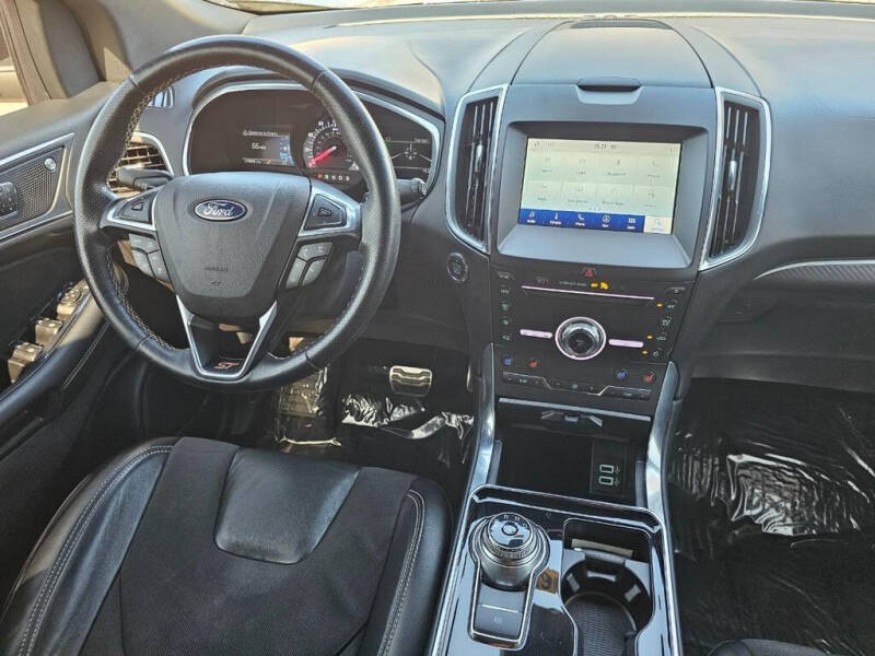 2019 Ford Edge ST