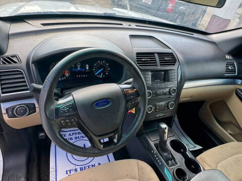2016 Ford Explorer