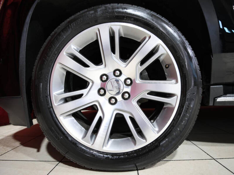 2018 Cadillac Escalade Luxury