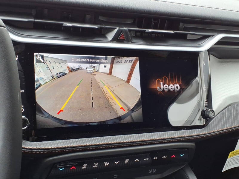 2026 Jeep Cherokee Laredo