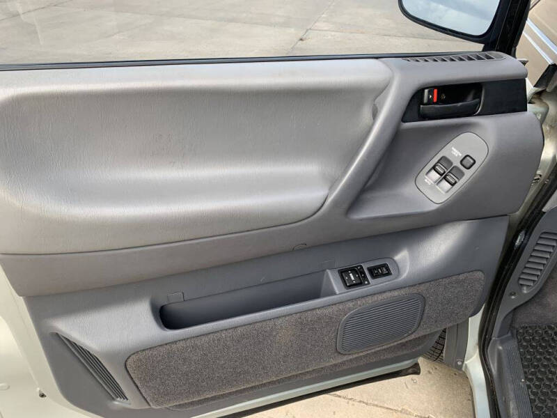 1992 Toyota Previa Deluxe
