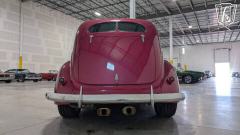 1937 Ford Tudor