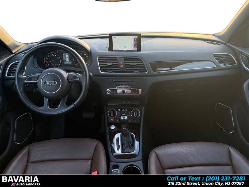 2016 Audi Q3 2.0T quattro Prestige