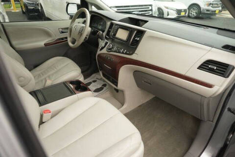 2013 Toyota Sienna