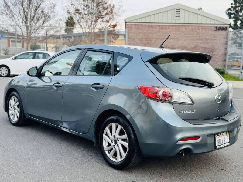 2013 Mazda MAZDA3 i Grand Touring