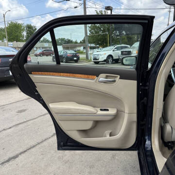 2012 Chrysler 300 Limited