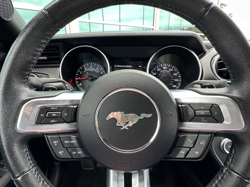 2021 Ford Mustang EcoBoost